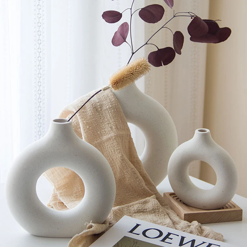 Nordic Ins Round Ceramic Flower Vase Creative Small Ornaments Crafts Dining Table Desktop Flower Pot Living Room Home Decoration
Nordic Ins Round Ceramic Flower Vase Creative Small Ornaments Crafts Dining Table Desktop Flower Pot Living Room Home Decoration