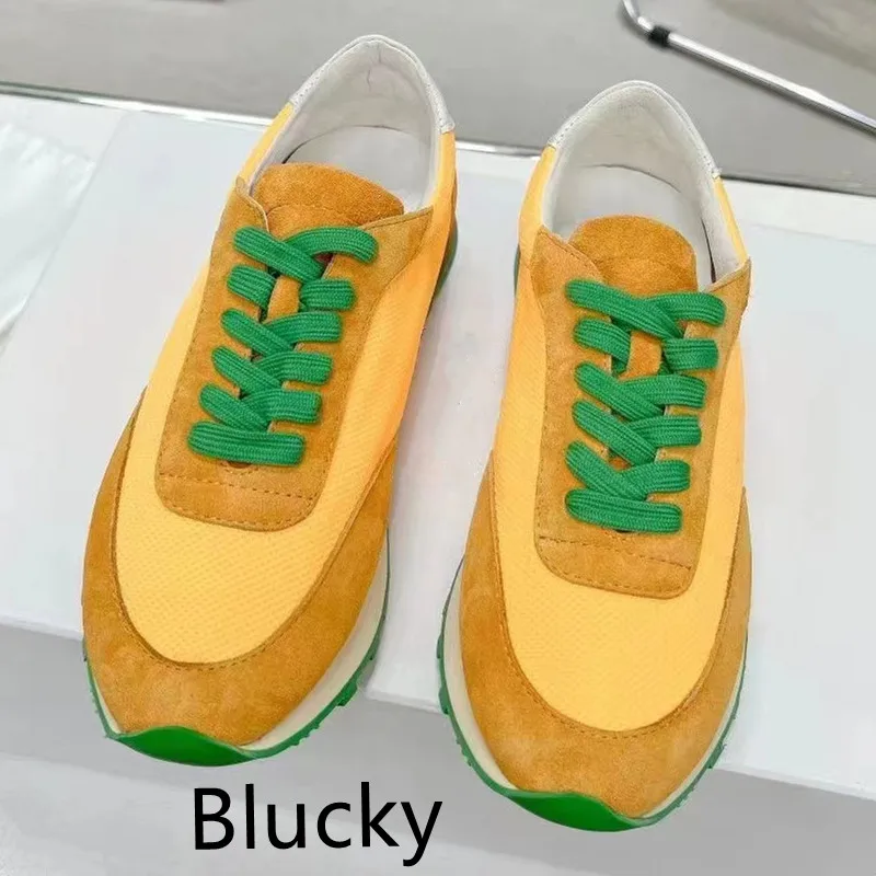 Leisure sports shoes Women's mixed breed sheepskin lining Women's round head tie up Solid rubber outsole Leisure women's sports
Leisure sports shoes Women's mixed breed sheepskin lining Women's round head tie up Solid rubber outsole Leisure women's sports