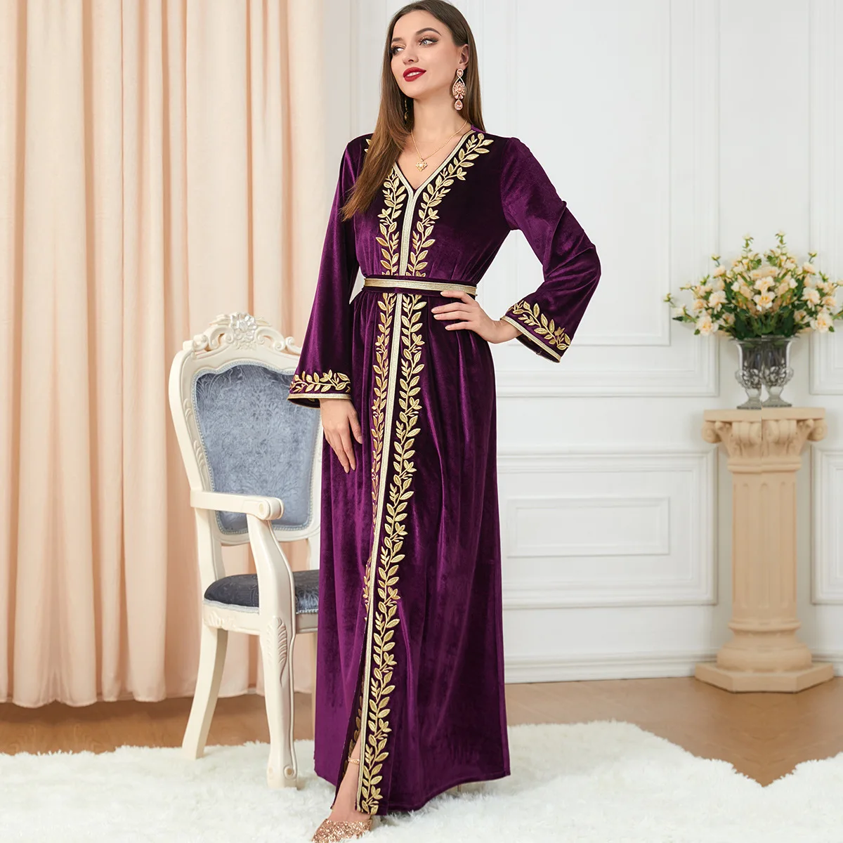 Wepbel Abaya Robe Islamic Clothing Split Winter Women Long Sleeve Muslim Dress Arab High End Embroidered Velvet Dress Kaftan
Wepbel Abaya Robe Islamic Clothing Split Winter Women Long Sleeve Muslim Dress Arab High End Embroidered Velvet Dress Kaftan
