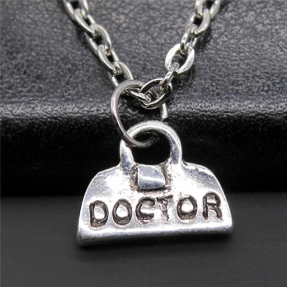 Fashion Simple Vintage Antique Silver Color 11x14mm Doctor Medical Kit Pendant Necklace For Women
Fashion Simple Vintage Antique Silver Color 11x14mm Doctor Medical Kit Pendant Necklace For Women