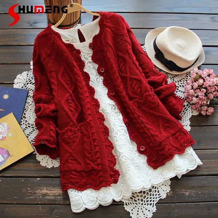2022 Spring New Japanese Hollow Linen Lace Knitted Tops Ladies Red Solid Color Single-breasted Short Knitted Cardigan for Women
2022 Spring New Japanese Hollow Linen Lace Knitted Tops Ladies Red Solid Color Single-breasted Short Knitted Cardigan for Women