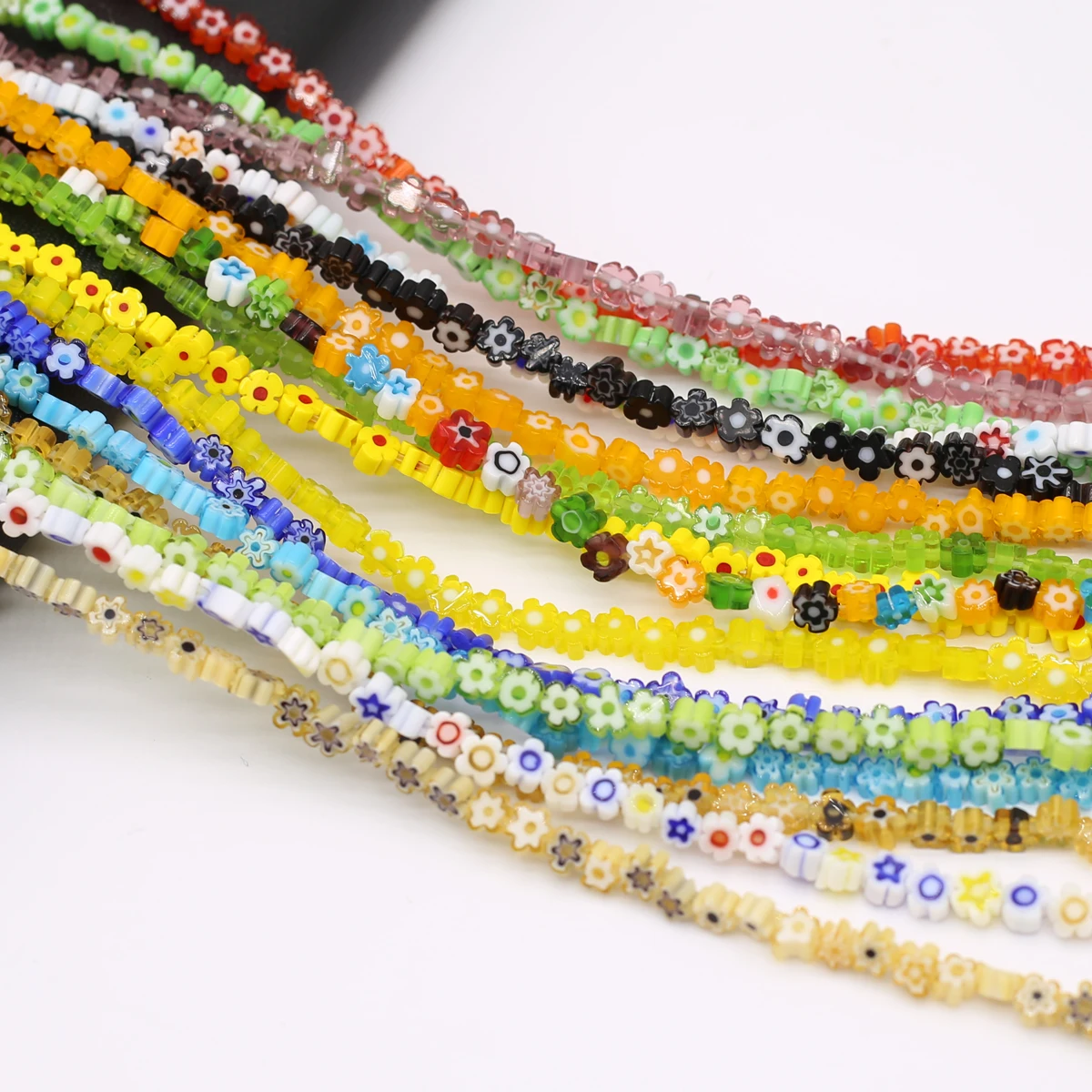 1pcs Thousand Flower Glazed Beads Plum Blossom Loose Bead Ornaments DIY Handmade Beaded Earrings Bracelet Necklace 6mm
1pcs Thousand Flower Glazed Beads Plum Blossom Loose Bead Ornaments DIY Handmade Beaded Earrings Bracelet Necklace 6mm