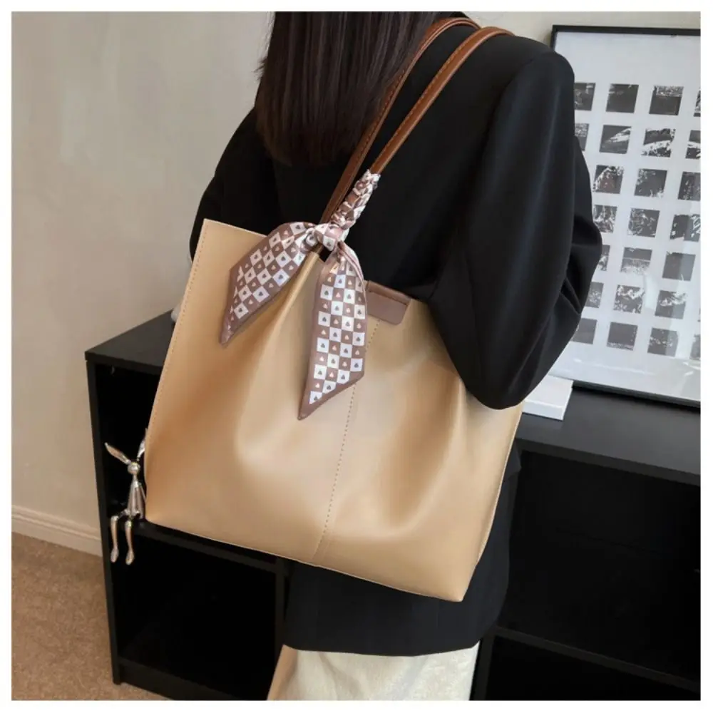 Soft Leather Tote Bag Women Fashion Large Capacity Armpit Bag Casual Simple Style Shoulder Bag Women
Soft Leather Tote Bag Women Fashion Large Capacity Armpit Bag Casual Simple Style Shoulder Bag Women