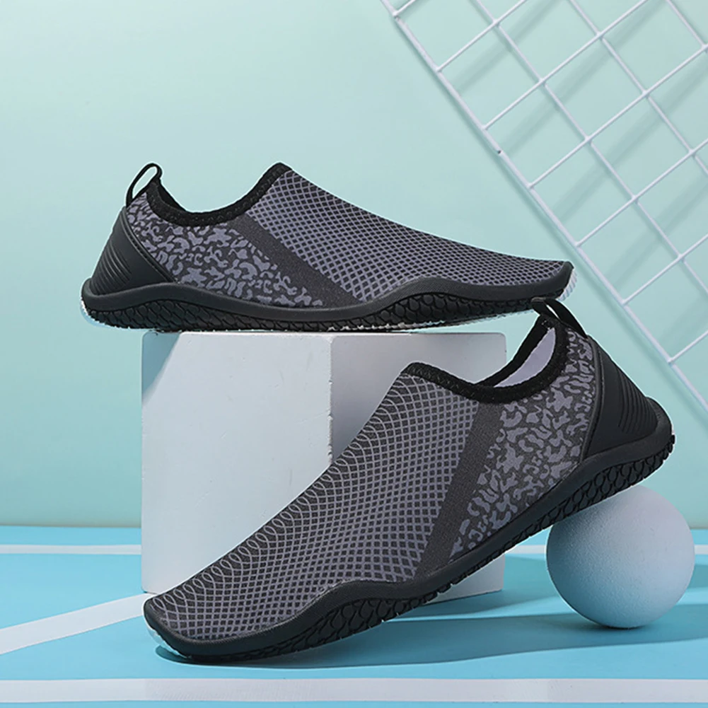 Кроссовки для дайвинга, быстросохнущие, для плавания, пляжа, акваобувь, дышащие, для треккинга, бисероплетения, износостойкие уличные прина... 
Кроссовки для дайвинга, быстросохнущие, для плавания, пляжа, акваобувь, дышащие, для треккинга, бисероплетения, износостойкие уличные прина...