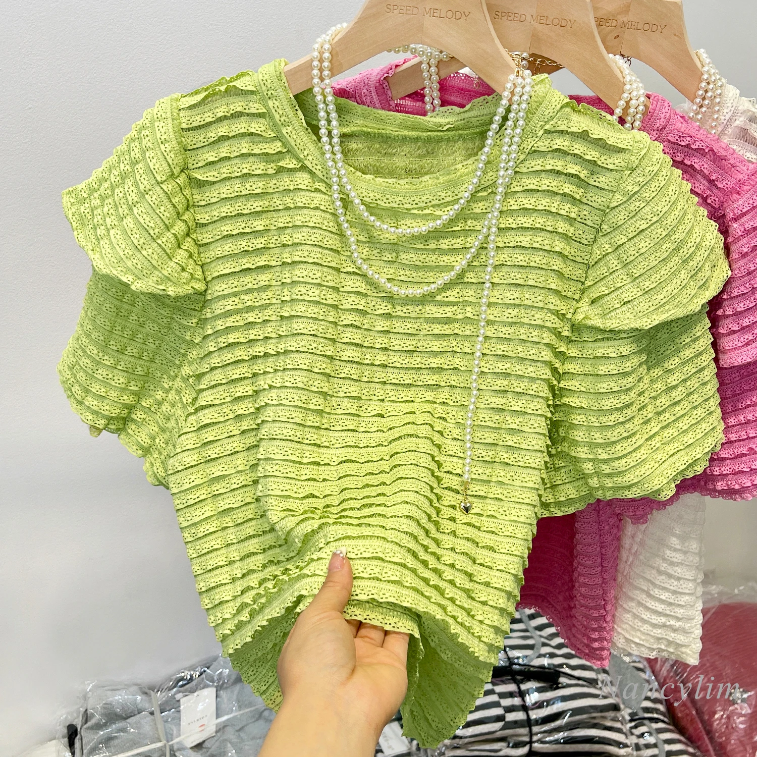 Elegant Ruffle Lace T-Shirts Women Short-Sleeved Top 2022 Summer Sweet Cutout Loose Tees Ladies
Elegant Ruffle Lace T-Shirts Women Short-Sleeved Top 2022 Summer Sweet Cutout Loose Tees Ladies
