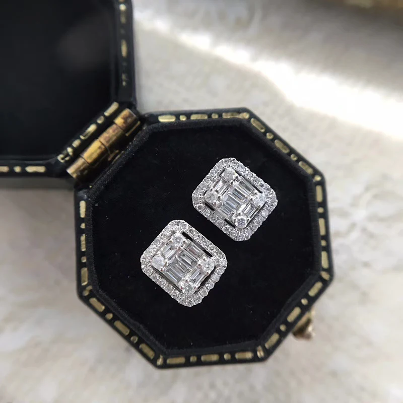 Geometric Stud Earrings Women Daily Wear Party Shiny Cubic Zirconia Ear Piercing Accessories Fashion Contracted Jewelry
Geometric Stud Earrings Women Daily Wear Party Shiny Cubic Zirconia Ear Piercing Accessories Fashion Contracted Jewelry