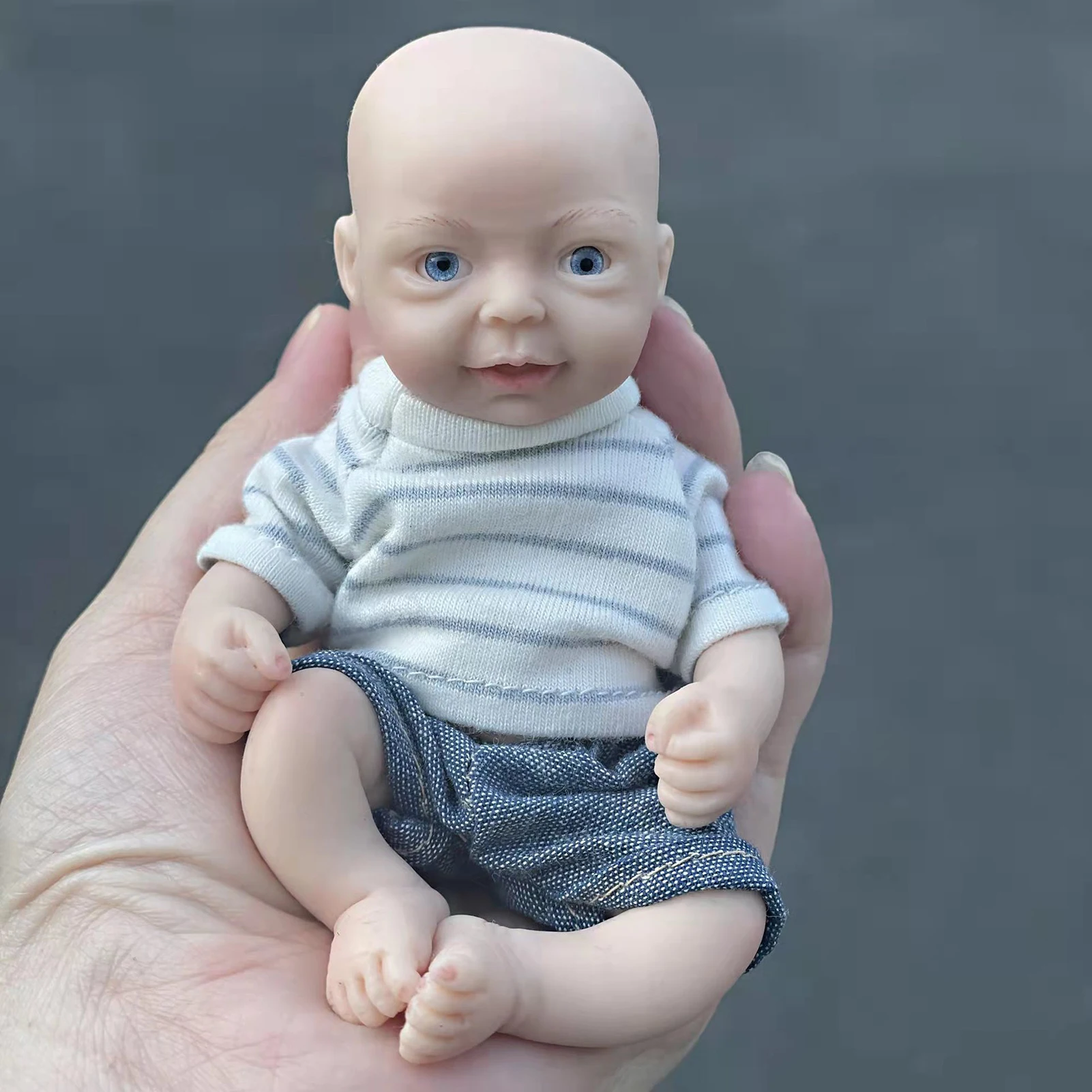 Mini Reborn Baby Doll Girl Boy Doll Full Body Silicone Realistic Artificial Soft Toy With Clothing 6inch 15cm
Mini Reborn Baby Doll Girl Boy Doll Full Body Silicone Realistic Artificial Soft Toy With Clothing 6inch 15cm