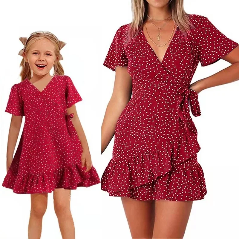 Polka Dot Mother Daughter Dresses Family Set V-Neck Mom Baby Mommy and Me Matching Clothes Ruffled Women Girls Fashion Dress
Polka Dot Mother Daughter Dresses Family Set V-Neck Mom Baby Mommy and Me Matching Clothes Ruffled Women Girls Fashion Dress