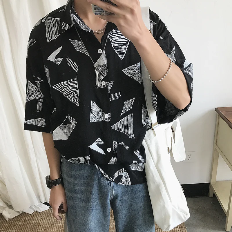 Summer Short-sleeved Men's Fashion Printed Casual Man Streetwear Wild Loose Hip-hop s Men Hawaiian Shirt
Summer Short-sleeved Men's Fashion Printed Casual Man Streetwear Wild Loose Hip-hop s Men Hawaiian Shirt