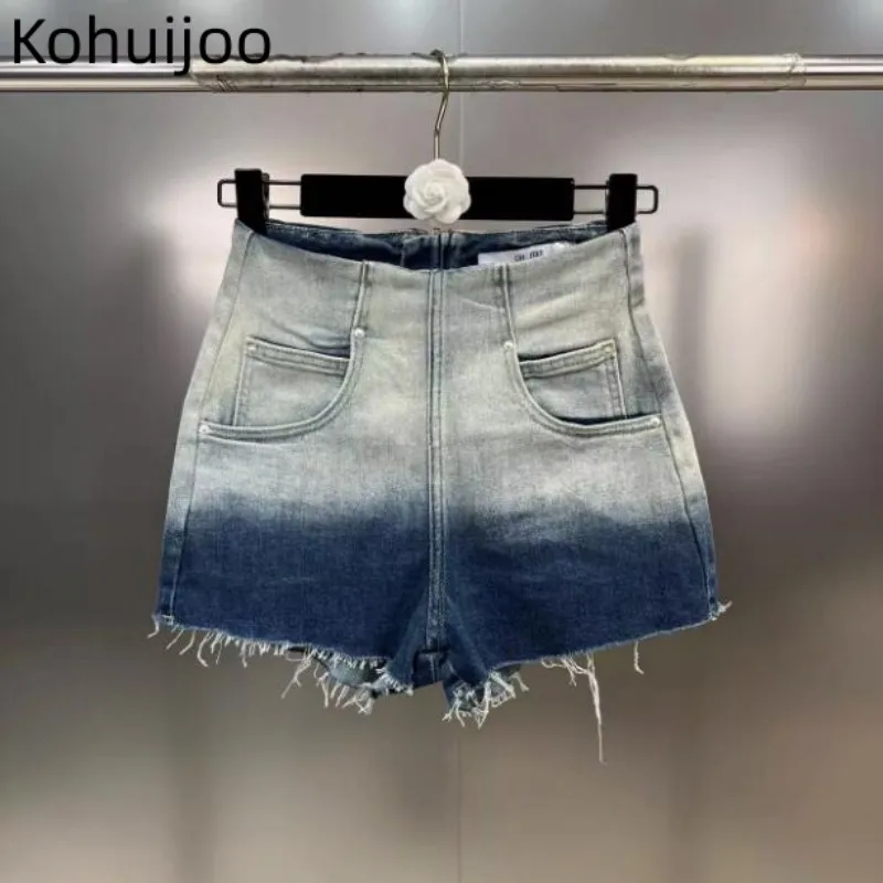 Женские летние шорты Kohuijoo, модные Выбеленные джинсовые шорты в стиле Хай-стрит с эффектом потертости, с градиентными цветными карманами и бахромой, повседневные эластичные джинсовые шорты
Женские летние шорты Kohuijoo, модные Выбеленные джинсовые шорты в стиле Хай-стрит с эффектом потертости, с градиентными цветными карманами и бахромой, повседневные эластичные джинсовые шорты