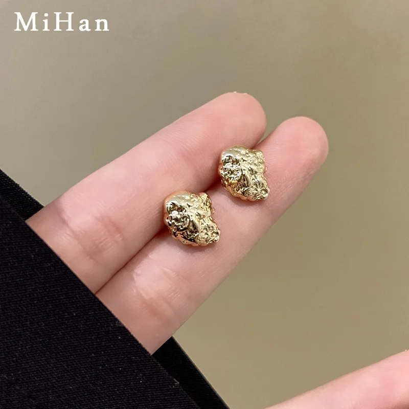 Mihan Trendy Jewelry Gold Color Earrings 925 Silver Needle Simply Design Metal Alloy Stud Earrings For Women Girl Party Gift
Mihan Trendy Jewelry Gold Color Earrings 925 Silver Needle Simply Design Metal Alloy Stud Earrings For Women Girl Party Gift