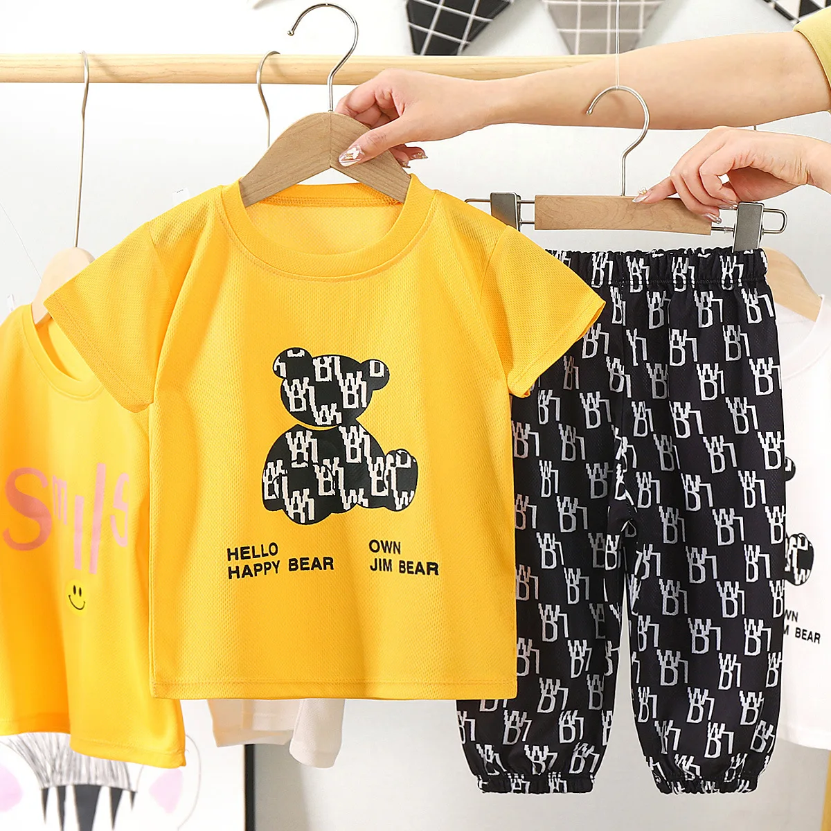 Children Clothing Set Boy Girl Clothes Summer Suit Baby polyester Tshirt Pants Toddler Loungewear Quick drying Tracksuit 2-10Y
Children Clothing Set Boy Girl Clothes Summer Suit Baby polyester Tshirt Pants Toddler Loungewear Quick drying Tracksuit 2-10Y