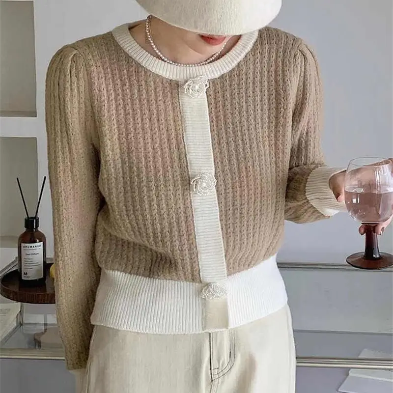 Limiguyue 3D Floral Cardigans French Women Vintage Chic Short Knitted Sweaters O-neck Outwear Elegant Hit Color Cashmere J956
Limiguyue 3D Floral Cardigans French Women Vintage Chic Short Knitted Sweaters O-neck Outwear Elegant Hit Color Cashmere J956