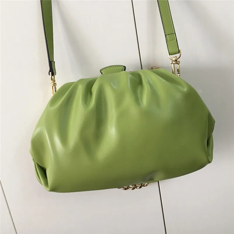 New Women's Dumplings Cloud Bag Soft Cowhide Chain Shoulder Fold Armpit Bag Spring And Summer Temperament Slant Female Bag
New Women's Dumplings Cloud Bag Soft Cowhide Chain Shoulder Fold Armpit Bag Spring And Summer Temperament Slant Female Bag