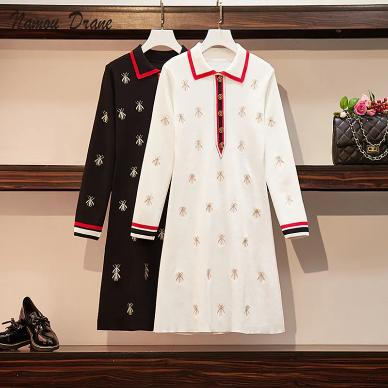2022 Spring autumn Little bee Embroidered Polo Dress Woman Black Casual Knee-length Straight Dresses Female White
2022 Spring autumn Little bee Embroidered Polo Dress Woman Black Casual Knee-length Straight Dresses Female White