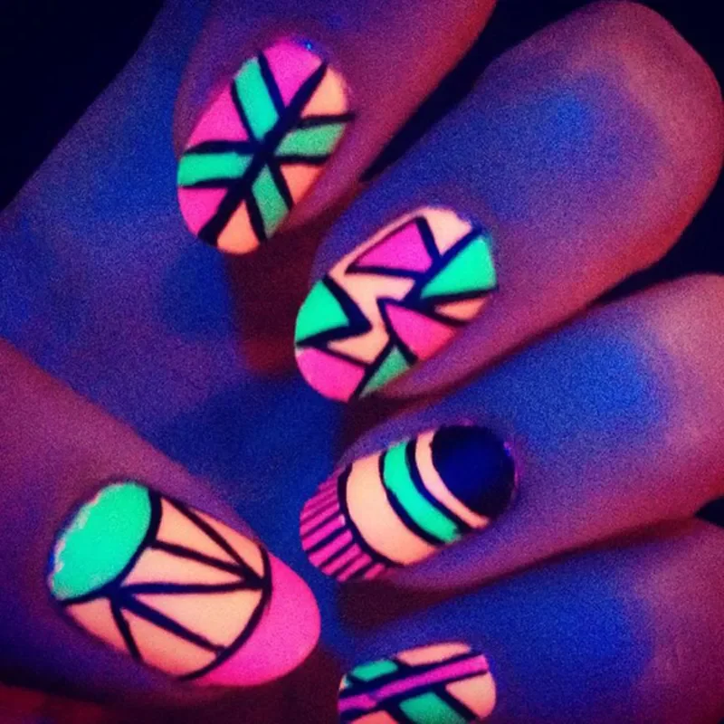 2022NEW Phosphor Powder Nail Glitter Powder 12 Colors Rare Earths Dust Long-acting Phosphor Luminous Powder Glow in the Dark
2022NEW Phosphor Powder Nail Glitter Powder 12 Colors Rare Earths Dust Long-acting Phosphor Luminous Powder Glow in the Dark