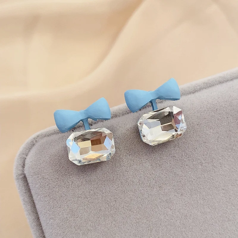 Earrings for Women 2023 New 925 Silver Needle Fashion Cute Super Shiny Crystal Bowknot Earrings Suitable for Daily Wear Jewelry 
Earrings for Women 2023 New 925 Silver Needle Fashion Cute Super Shiny Crystal Bowknot Earrings Suitable for Daily Wear Jewelry