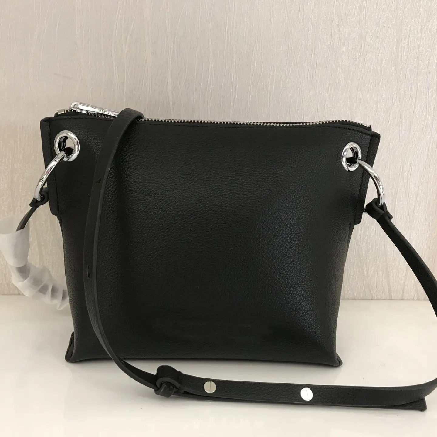Spanish Letter Bag Women's Bag Nylon Leather One Shoulder Crossbody Bag Travel Large Capacity Shopping Bag Style Fashion
Spanish Letter Bag Women's Bag Nylon Leather One Shoulder Crossbody Bag Travel Large Capacity Shopping Bag Style Fashion