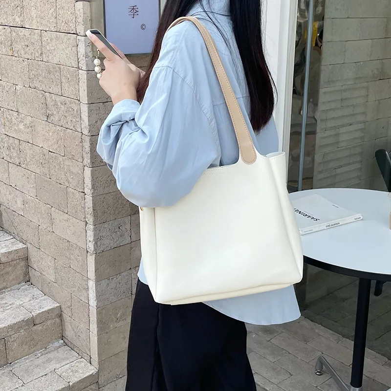 Korean Fashion PU Leather Big Shoulder Bag for Women 2022 New Female Large Capacity Composite Package Commuter Tote Bags Handbag
Korean Fashion PU Leather Big Shoulder Bag for Women 2022 New Female Large Capacity Composite Package Commuter Tote Bags Handbag