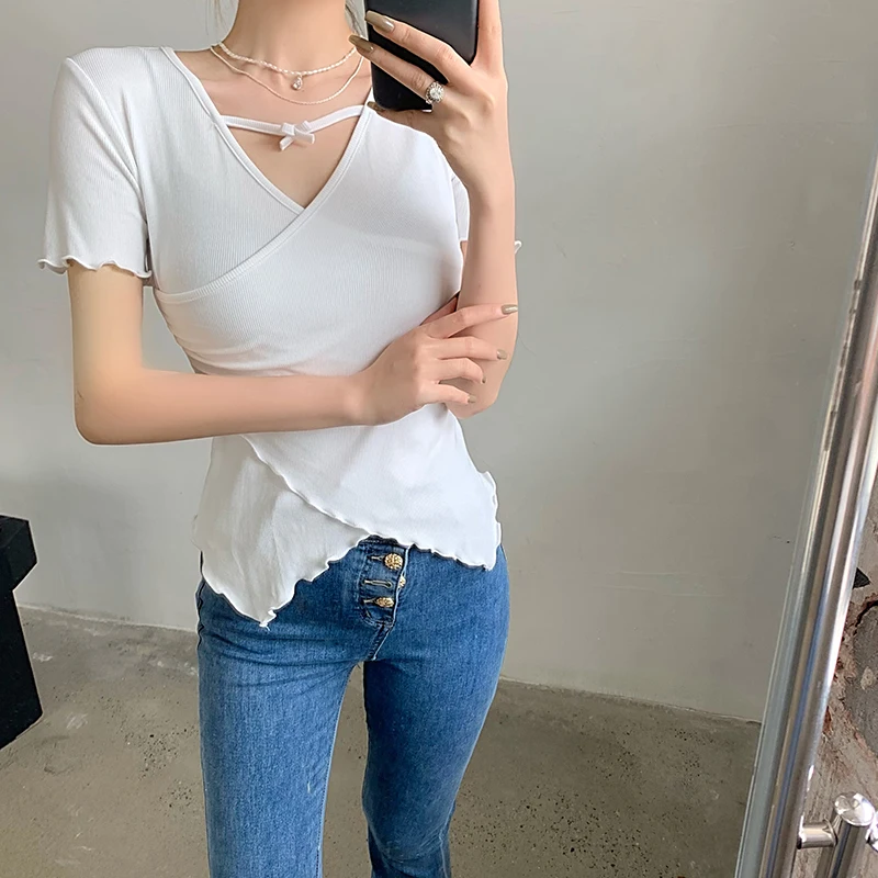 Cotton Slim Fit Women's T-shirt Summer Sexy Top Split Elasticity Short Sleeve 2022 Fashion New Tees Female V-Neck Casual Clothes
Cotton Slim Fit Women's T-shirt Summer Sexy Top Split Elasticity Short Sleeve 2022 Fashion New Tees Female V-Neck Casual Clothes