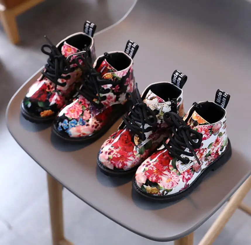 New Autumn Winter Kids Boots For Girls Boys Sport Shoes Cartoon Breathable Children's Short Fashion Boots Non-Slip Soft Boots
New Autumn Winter Kids Boots For Girls Boys Sport Shoes Cartoon Breathable Children's Short Fashion Boots Non-Slip Soft Boots