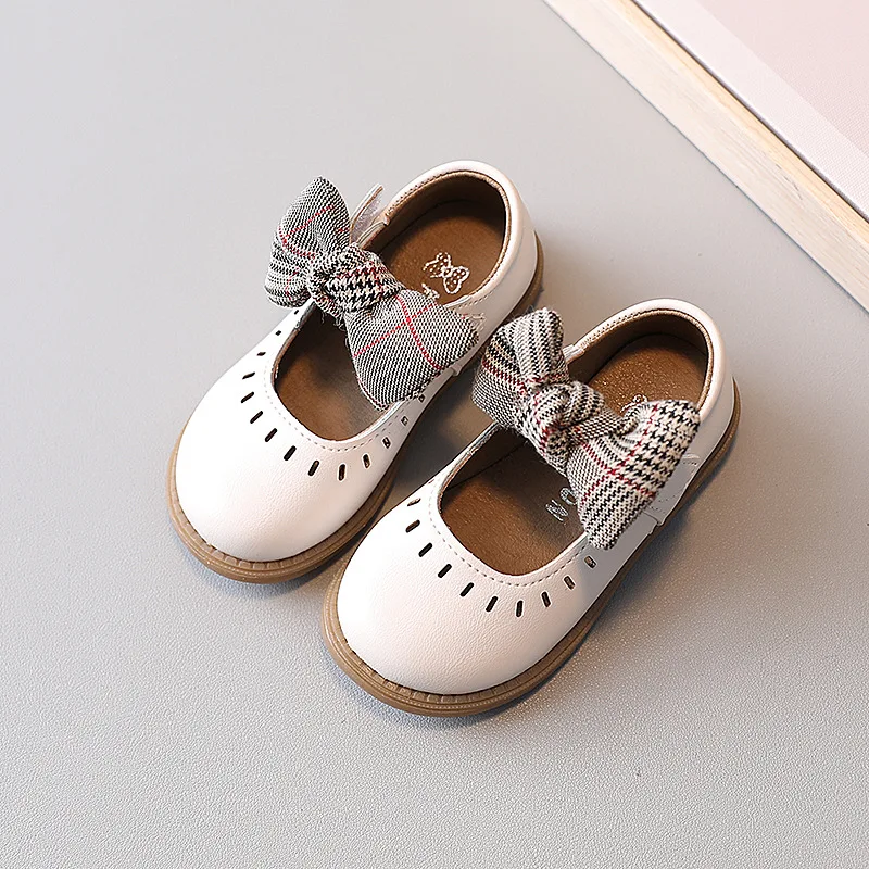 2022 Spring Baby Girls Leather Shoes Children Birthday Party Bow-knot Princess Shoes Kids Comfortable Soft Bottom School Shoes
2022 Spring Baby Girls Leather Shoes Children Birthday Party Bow-knot Princess Shoes Kids Comfortable Soft Bottom School Shoes