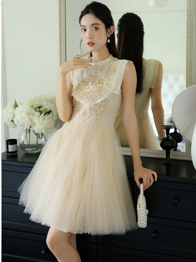 SMTHMA High-Quality New Butterfly Hollowed Out Embroidery Summer Dress Women Temperament Mesh Patchwork Pleated Dreses
SMTHMA High-Quality New Butterfly Hollowed Out Embroidery Summer Dress Women Temperament Mesh Patchwork Pleated Dreses