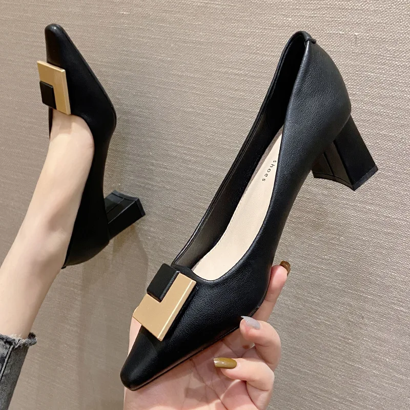5.5cm Fashion New Thicken Block Heels Pumps Pointed Toe Banquet Party Shoes for Women 38 39 40
5.5cm Fashion New Thicken Block Heels Pumps Pointed Toe Banquet Party Shoes for Women 38 39 40