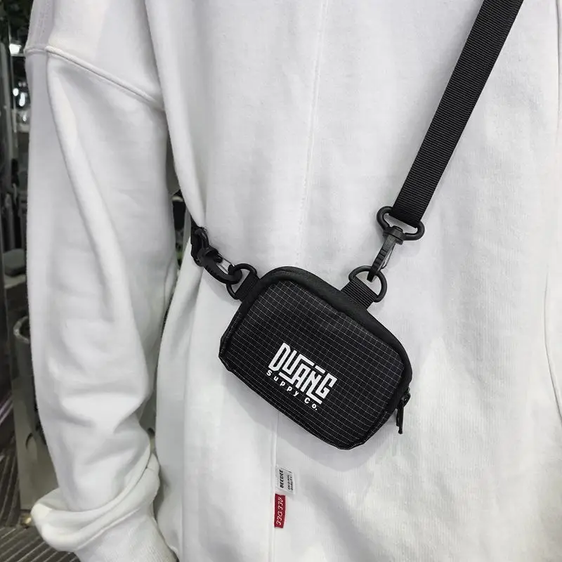 Men's Mini Crossbody Bag Fashion Ins Trendy Small Bag Earphones Storage Bag Hip Hop Hanging Bag Coins Purse
Men's Mini Crossbody Bag Fashion Ins Trendy Small Bag Earphones Storage Bag Hip Hop Hanging Bag Coins Purse