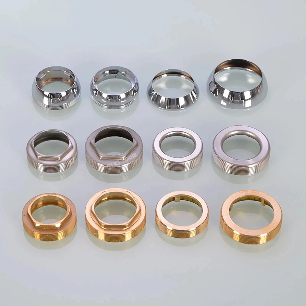 1PCS 35/40mm Faucet Spool Gland Kitchen Basin Faucet Fitting Shower Fixing Cap Copper Cover Bowl Decorative cover
1PCS 35/40mm Faucet Spool Gland Kitchen Basin Faucet Fitting Shower Fixing Cap Copper Cover Bowl Decorative cover