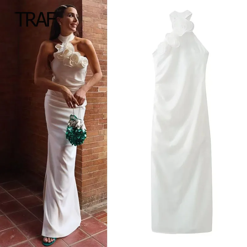 Платье Летнее белое с рюшами и открытой спиной, без рукавов
Платье Летнее белое с рюшами и открытой спиной, без рукавов