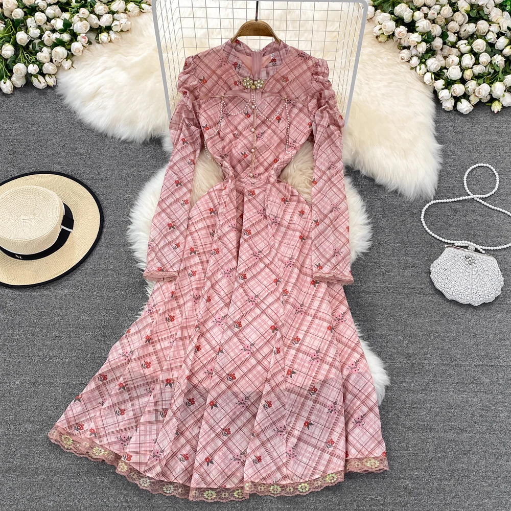 Light Mature Style Temperament Big Swing Long Dress Court Style Cheongsam Bubble Sleeve Waist Closing Thin Plaid A-word Dress
Light Mature Style Temperament Big Swing Long Dress Court Style Cheongsam Bubble Sleeve Waist Closing Thin Plaid A-word Dress