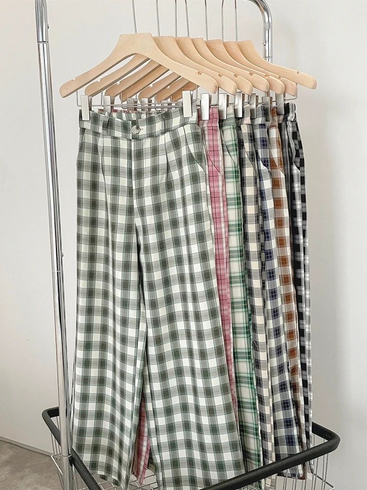Straight High Waist Trousers Korean Fashion Capris Wide Leg Vintage Pockets New 2022 Spring Summer Lady Checkered Pants
Straight High Waist Trousers Korean Fashion Capris Wide Leg Vintage Pockets New 2022 Spring Summer Lady Checkered Pants