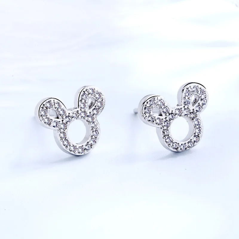 Cute Stud Earrings Wholesale Luxury Crystals Anime Bear Pendant For Women Charm Fashion Jewelry 2022 New Aesthetic Gift Korean
Cute Stud Earrings Wholesale Luxury Crystals Anime Bear Pendant For Women Charm Fashion Jewelry 2022 New Aesthetic Gift Korean