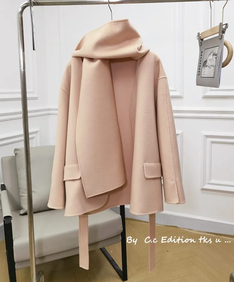New v neck double sided manual wool coat female temperament of brief paragraph handmade scarves cashmere coat
New v neck double sided manual wool coat female temperament of brief paragraph handmade scarves cashmere coat