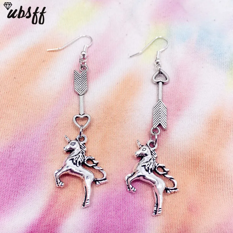 Trendy Unicorn Dangle Asymmetry Earrings Women Girl One Arrow Through The Heart Drop Earrings Cute Small Object Earring Jewelry
Trendy Unicorn Dangle Asymmetry Earrings Women Girl One Arrow Through The Heart Drop Earrings Cute Small Object Earring Jewelry