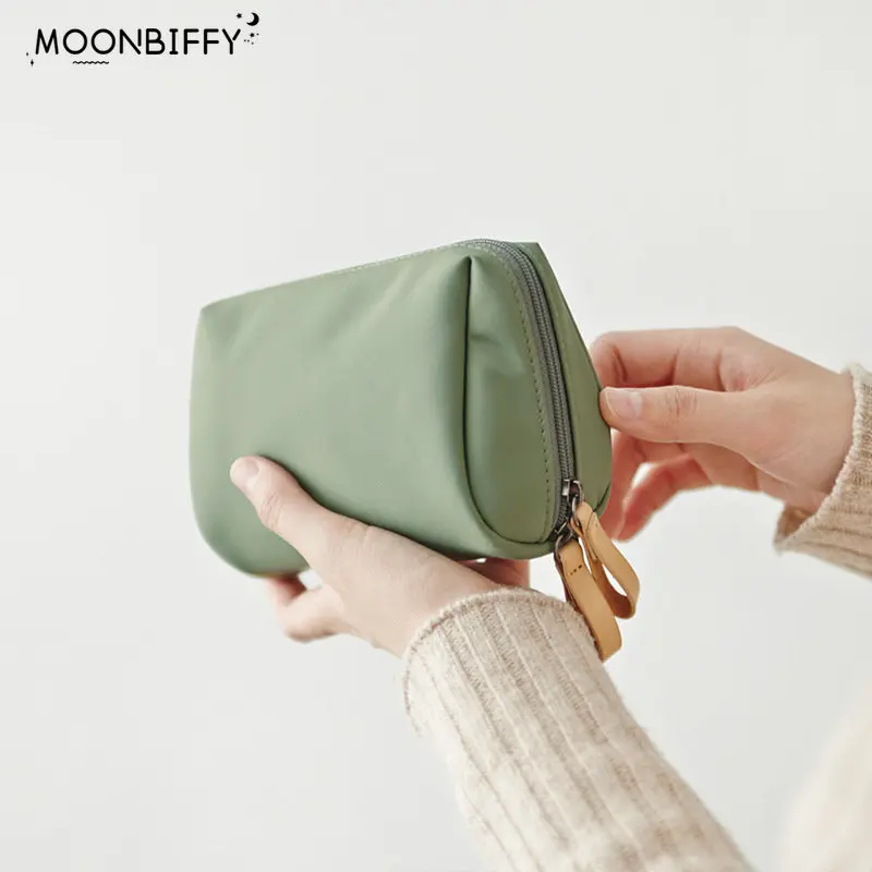 2023 New Makeup Bag Simple Solid Color Cosmetic Bag for Women Pouch Toiletry Bag Waterproof Make Up Purses Case Hot Dropshipping
2023 New Makeup Bag Simple Solid Color Cosmetic Bag for Women Pouch Toiletry Bag Waterproof Make Up Purses Case Hot Dropshipping