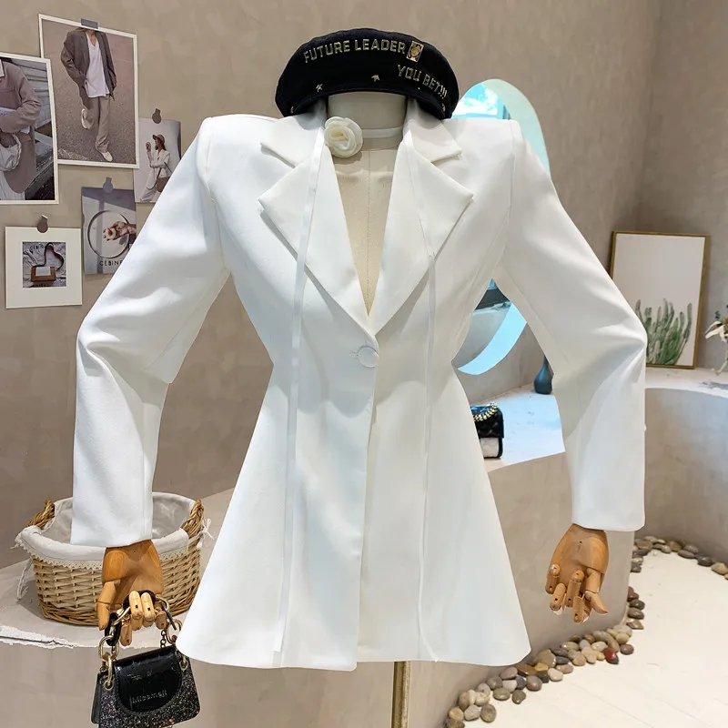 New in Women's Clothing 2023 Spring White casual suit coat V-neck hollow out long sleeve Western-style clothes
New in Women's Clothing 2023 Spring White casual suit coat V-neck hollow out long sleeve Western-style clothes