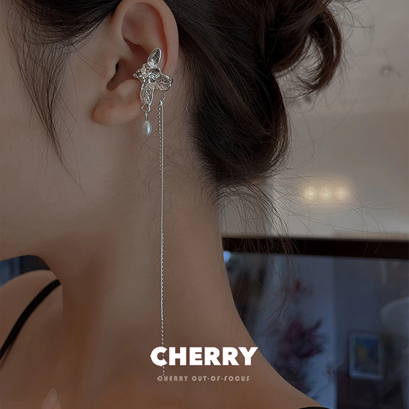 Women Ear Clip Butterfly Long Tassel Ear Bone Clip Female Temperament Atmosphere Without Pierced Ear Summer Earring Jewelry 2022
Women Ear Clip Butterfly Long Tassel Ear Bone Clip Female Temperament Atmosphere Without Pierced Ear Summer Earring Jewelry 2022