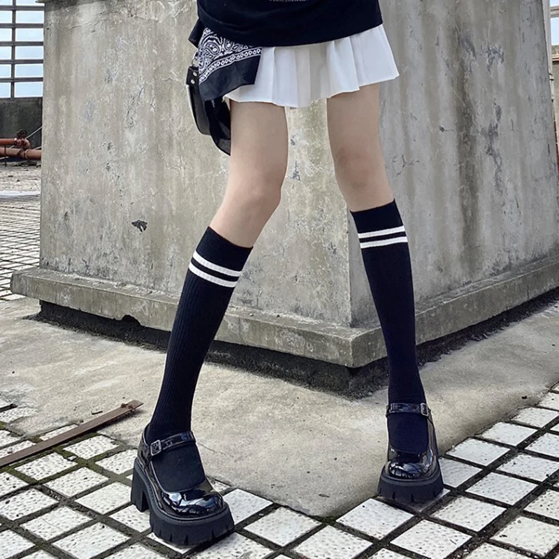 Women Solid Color Striped Cotton Calf Socks Girls Casual Sport Korea Fashion Stockings Warm Long Knee High Socks Japanese Style
Women Solid Color Striped Cotton Calf Socks Girls Casual Sport Korea Fashion Stockings Warm Long Knee High Socks Japanese Style