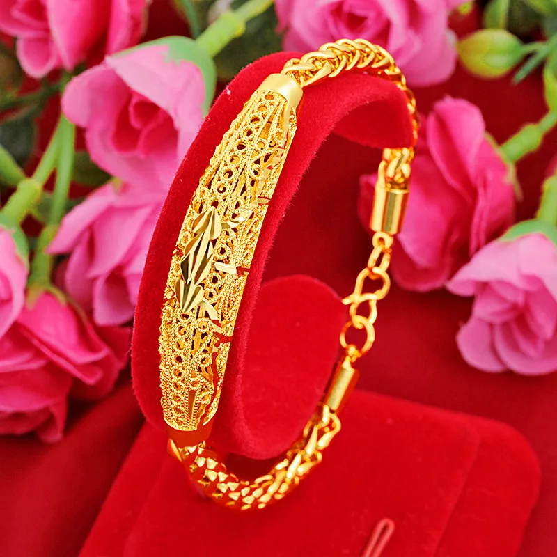 Brand New 18k Yellow Gold Plated Ladies Bracelet Sand Gold Buckle Hollow Bridal Bracelet Bracelet Wedding High Jewelry Gift
Brand New 18k Yellow Gold Plated Ladies Bracelet Sand Gold Buckle Hollow Bridal Bracelet Bracelet Wedding High Jewelry Gift