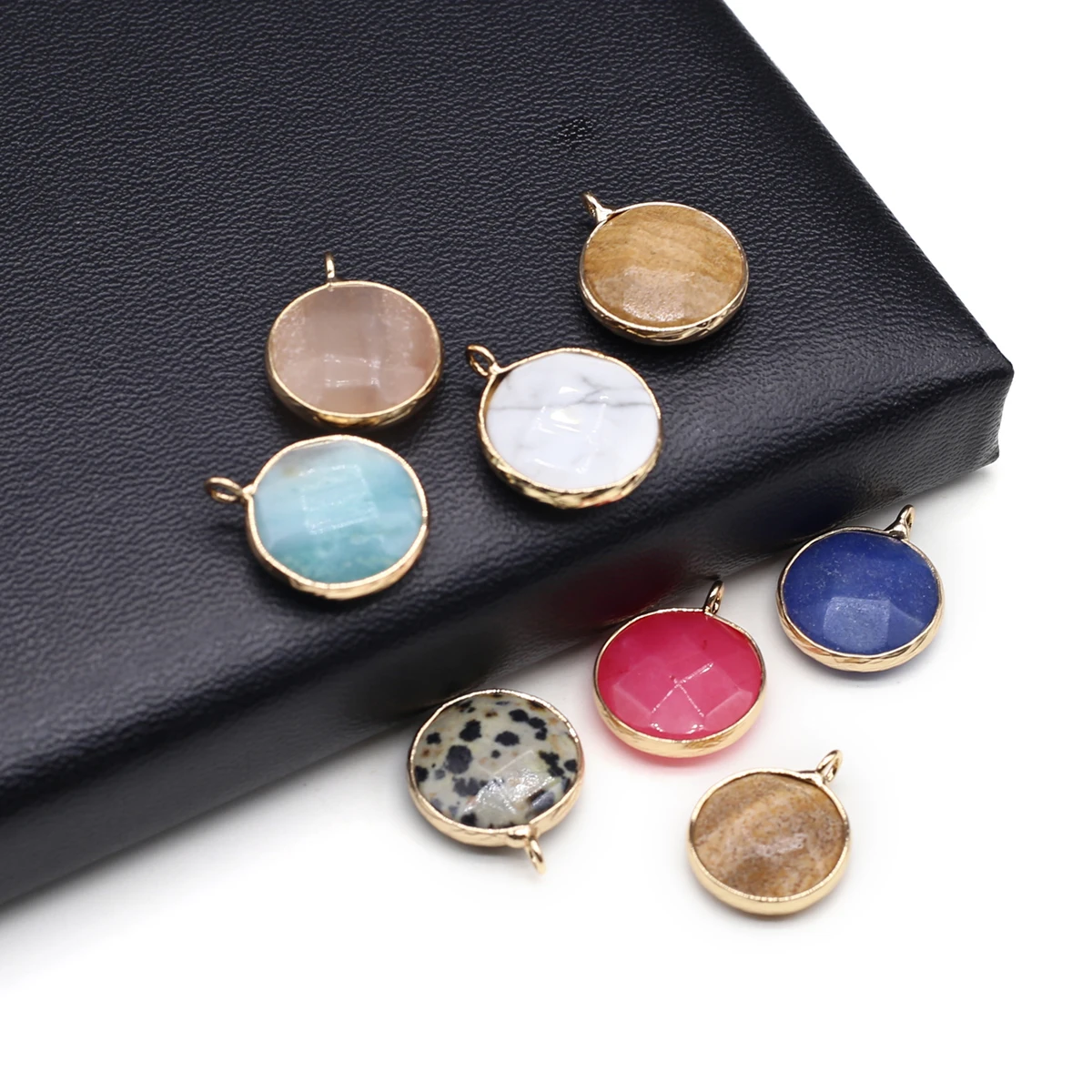 10PCS Wholesale Round Lapis lazuli Natural Picture Stone Pendant Jewelry Accessories DIY Necklace Earrings Charm Gift 15x20mm
10PCS Wholesale Round Lapis lazuli Natural Picture Stone Pendant Jewelry Accessories DIY Necklace Earrings Charm Gift 15x20mm