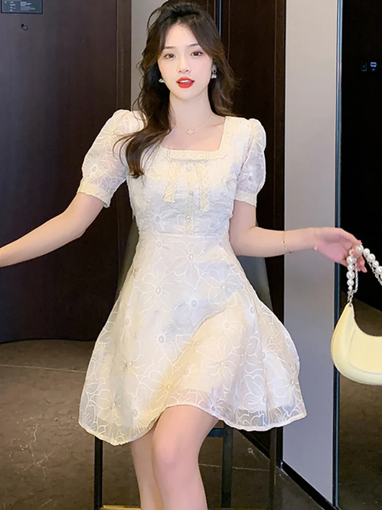 2023 White Lace Floral Short Sleeve Square Collar Mini Dress Summer Elegant Bodycon Dresses Women Chic Luxury Dance Party Dress
2023 White Lace Floral Short Sleeve Square Collar Mini Dress Summer Elegant Bodycon Dresses Women Chic Luxury Dance Party Dress