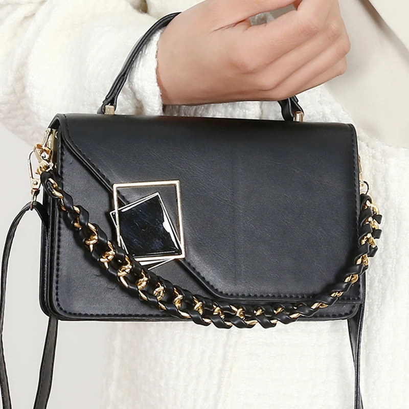 Women's PU Leather Chain Messenger Bag Fashion Flap Shoulder Bag Luxury Design Messenger Bag Elegant Small Square Bag Wallet
Women's PU Leather Chain Messenger Bag Fashion Flap Shoulder Bag Luxury Design Messenger Bag Elegant Small Square Bag Wallet