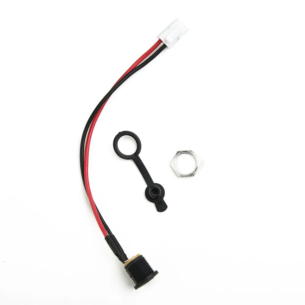 1 Pcs Electric Scooter Charging Port Power Charger T-head Plug For DC5.5x2.1mm Round Hole Socket Cable Replacement Accessories
1 Pcs Electric Scooter Charging Port Power Charger T-head Plug For DC5.5x2.1mm Round Hole Socket Cable Replacement Accessories
