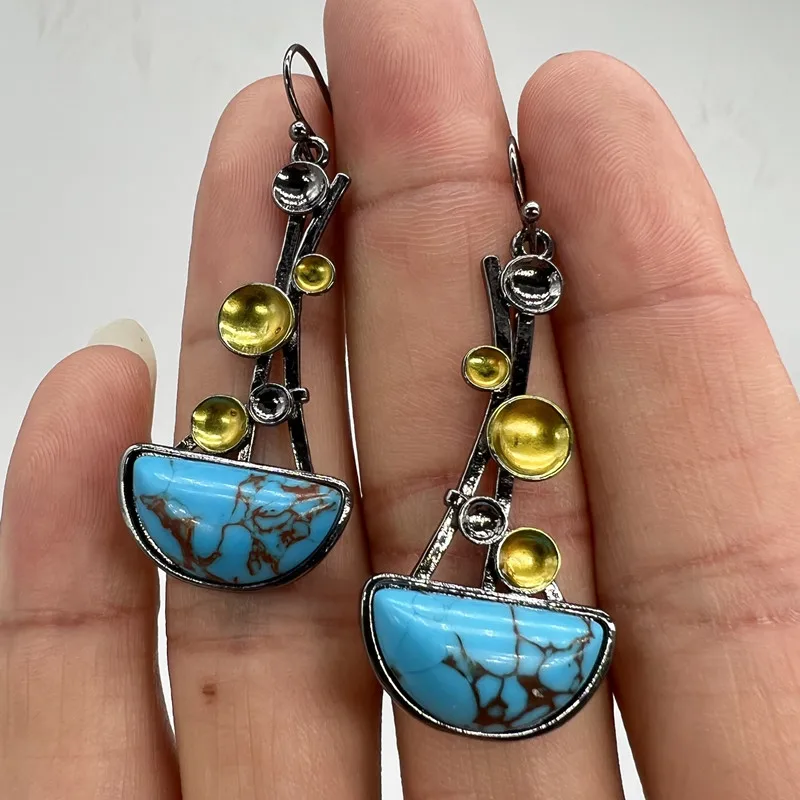 

Vintage Irregular Metal Plating Black Gold Color Two Tone Earrings Fashion Ladies Inlaid Turquoise Personality Drop Earrings