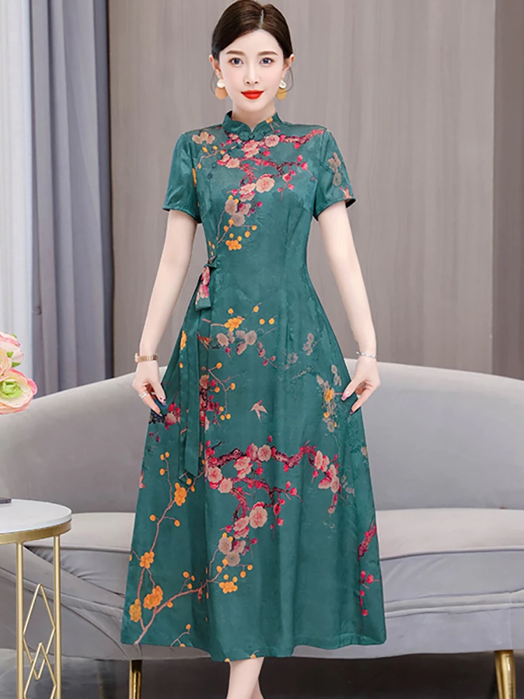 Summer Green Floral Silk Short Sleeve Cheongsam Dress Women Korean Vintage Luxury Vestidos 2023 Fashion Elegant party Dress
Summer Green Floral Silk Short Sleeve Cheongsam Dress Women Korean Vintage Luxury Vestidos 2023 Fashion Elegant party Dress