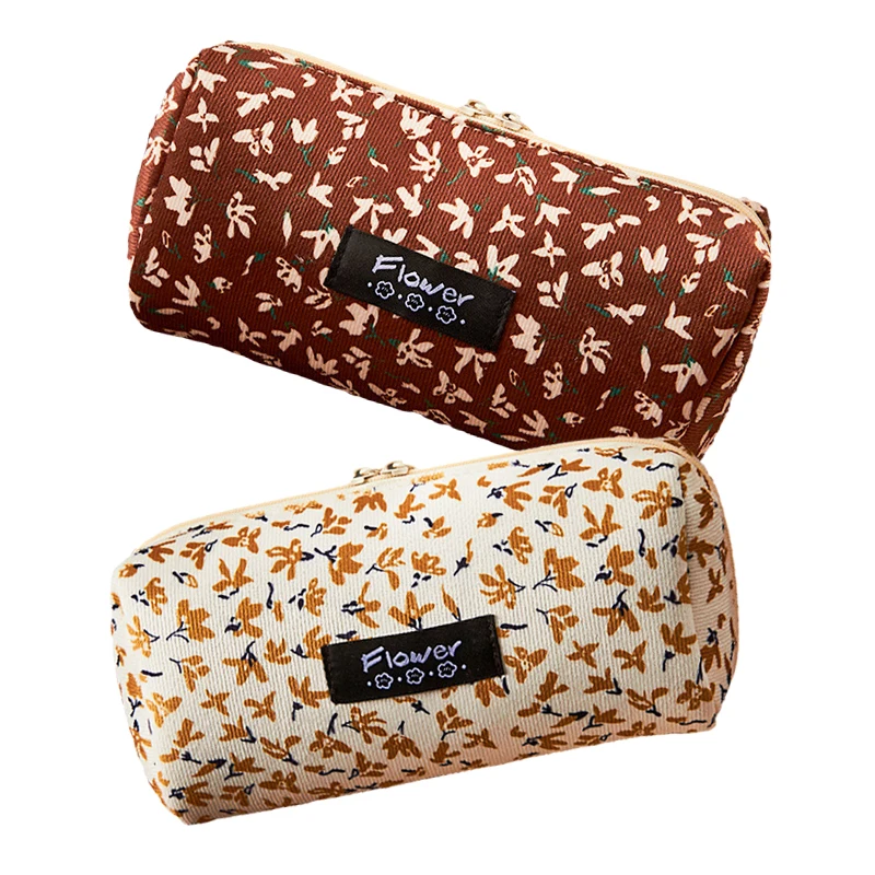 Retro Style Floral Pencil Bag,Corduroy Material,Double Zipper,Wide Openings,With Interlayer,Large Capacity Pencil Pouch
Retro Style Floral Pencil Bag,Corduroy Material,Double Zipper,Wide Openings,With Interlayer,Large Capacity Pencil Pouch