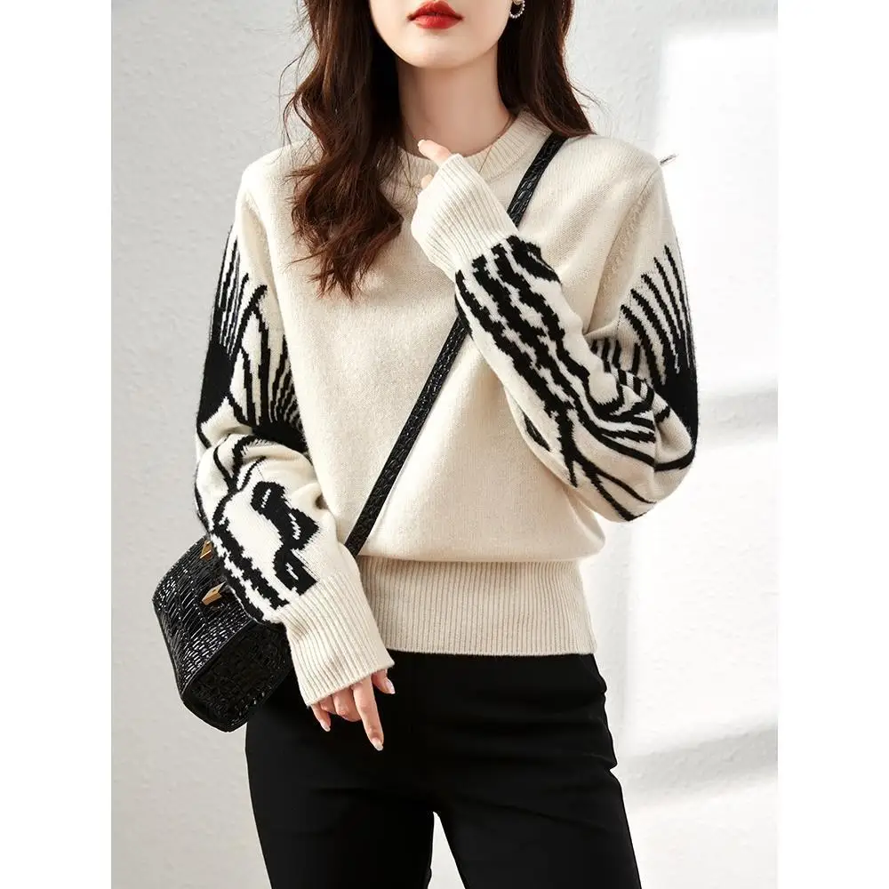 Round Neck Fashion Butterfly Loose Tops Casual Pullover Preppy Style Spring Autumn Sweaters Soft Female Knitwear Jumper M131
Round Neck Fashion Butterfly Loose Tops Casual Pullover Preppy Style Spring Autumn Sweaters Soft Female Knitwear Jumper M131
