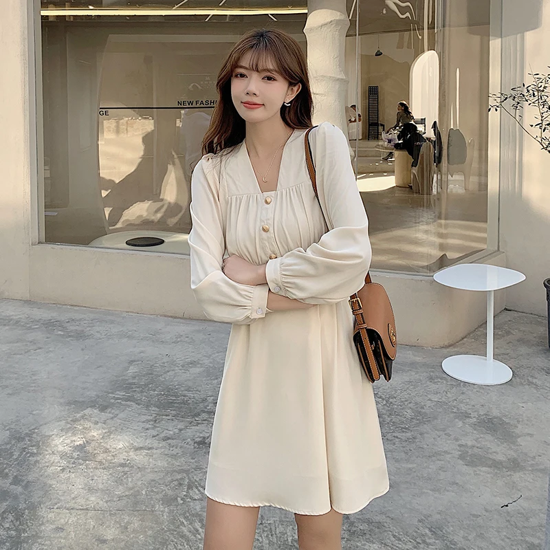 2022Early Spring New Arrivals French StylevCollar Gentle Pleating Solid Color High Waist Slimming A- line Dress
2022Early Spring New Arrivals French StylevCollar Gentle Pleating Solid Color High Waist Slimming A- line Dress